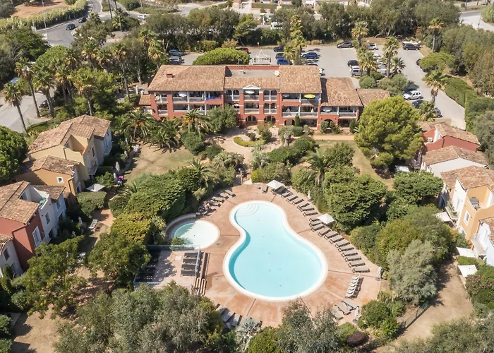Résidence Pierre&Vacances le Hameau de la Pinède Hyères