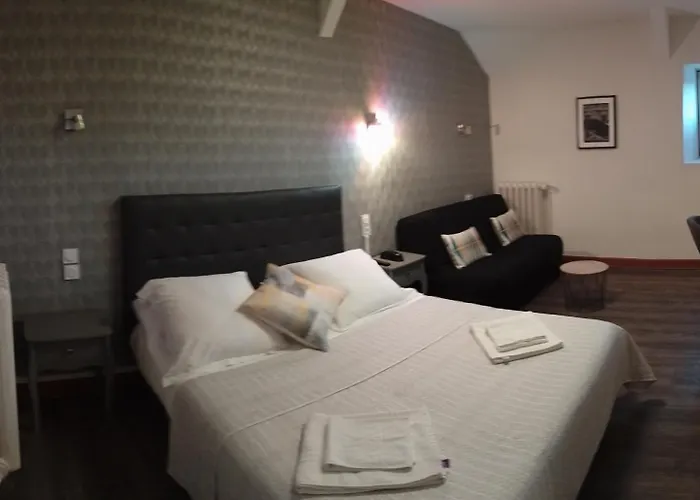 Lhotel Thouars