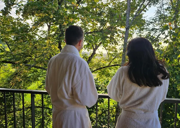 Lauzerte Hotels