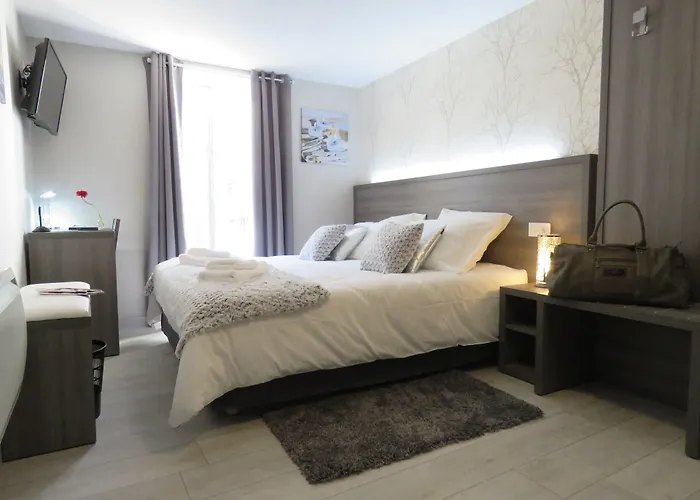 Hotel Le Saint Patrice Bayeux