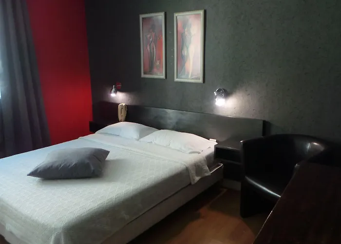 Hotel Le Cambronne Nantes