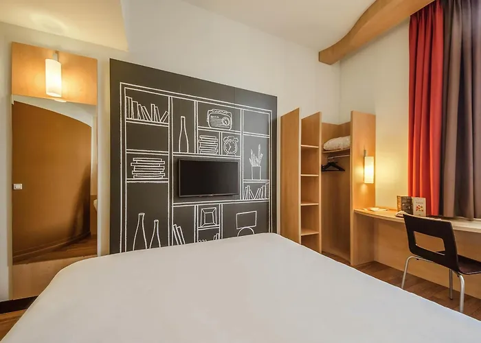 Ibis Sarlat Centre Hotel
