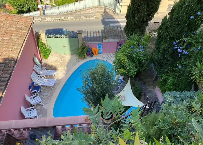 Villa-Gaby villa entière et piscine Menton avec Piscine