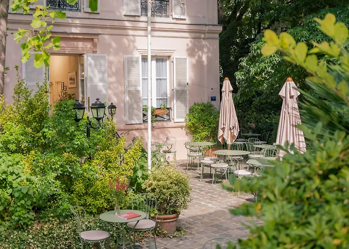 Hotel Des Grandes Ecoles Paris