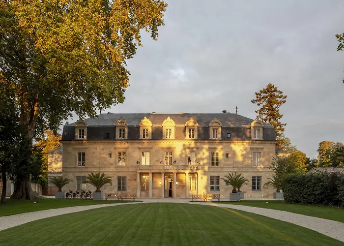 Saint-Estephe (Gironde) Hotels