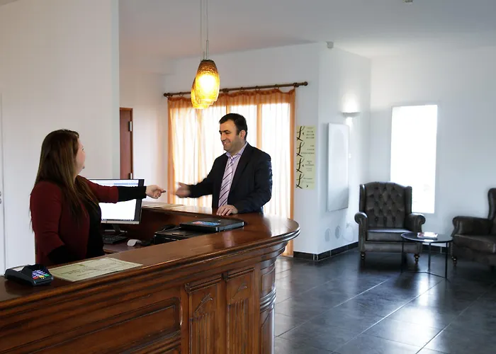 Epernon Hotels
