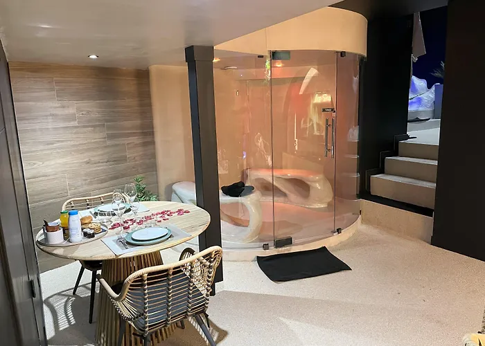 Omira - Nuits D'Exception & Spa Bordeaux
