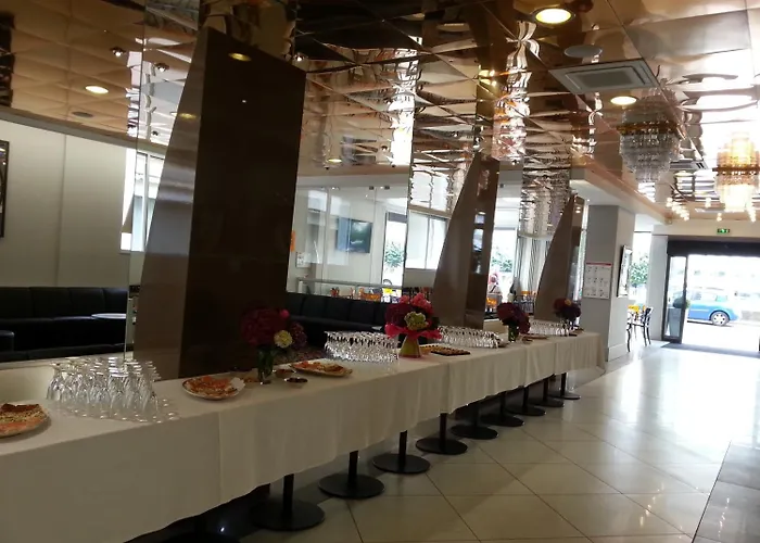 Hotel Lys De Marie Lourdes