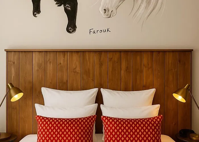 Hotel Saint Louis - Au Coeur Des Remparts Aigues-Mortes