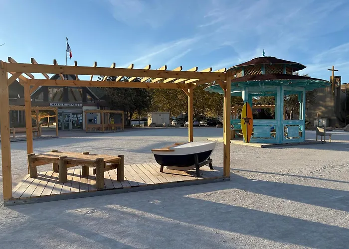 Appartement supérieur sur l 'étang climatisation parking Sète