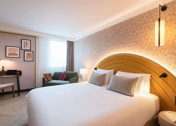 Mercure Chartres Est