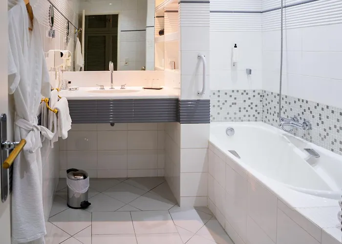Logis Hotel Diana Vence