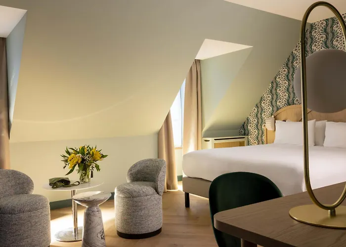 Hotel De Sevigne Paris