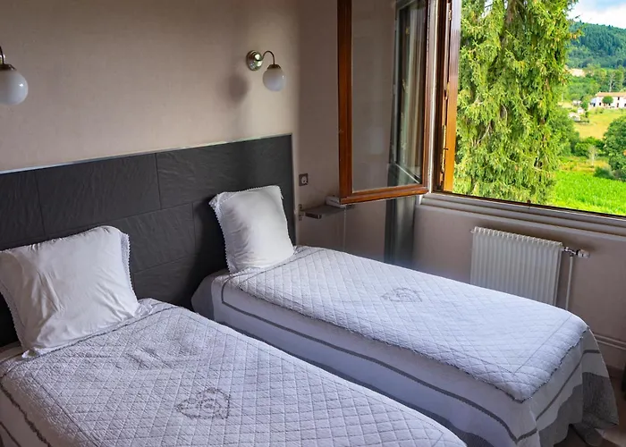 Noiretable Hotels