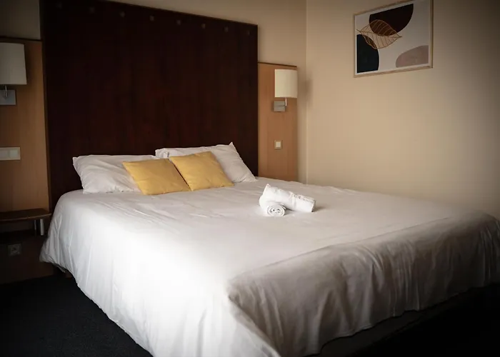 Hotels in Vouillé
