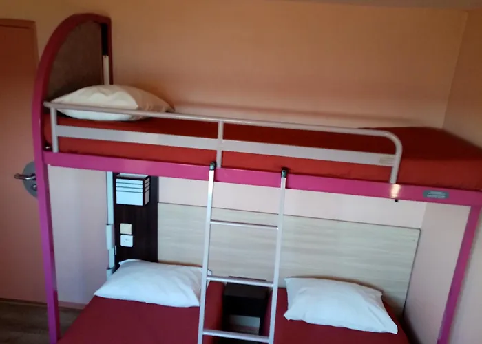 Brit Hotel St-Quentin/Nord Fayet 