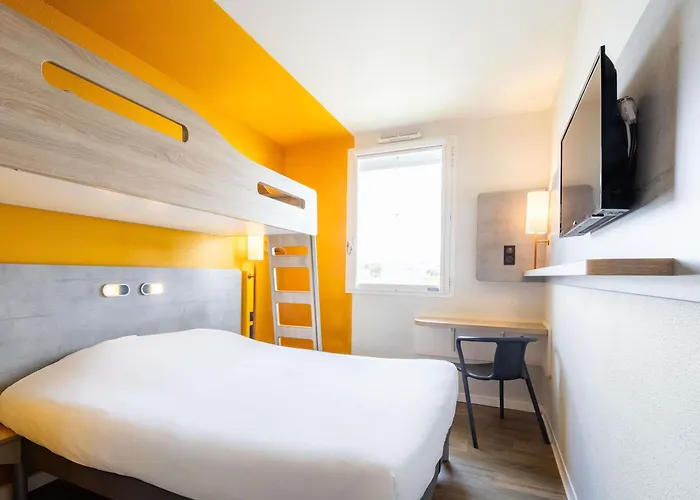 Ibis Budget Carcassonne Aeroport - A61 Mit Golfplatz