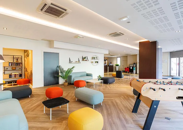 Adagio Nice Centre With Golf Course