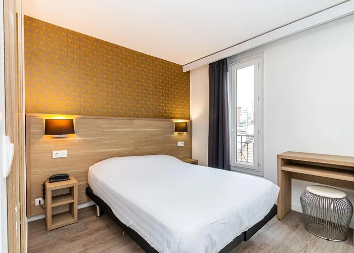 Hotel Denfert-Montparnasse Paris