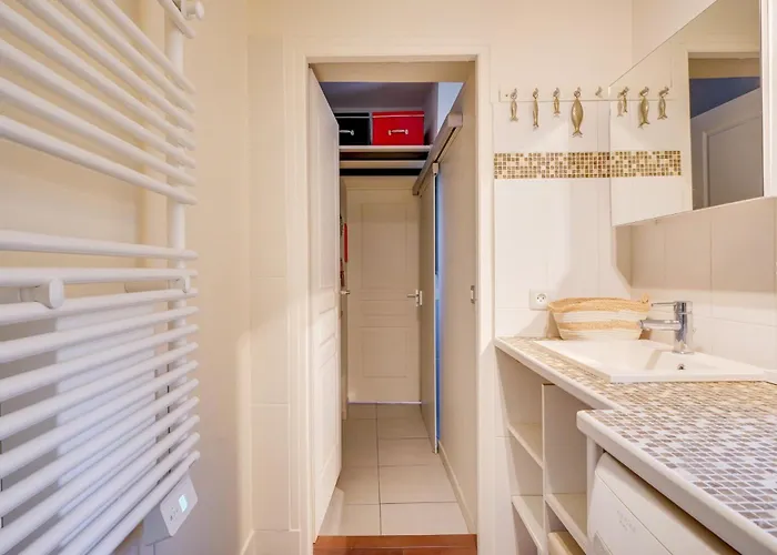 Hotel Charming Townhouse With Terrace à Bordeaux