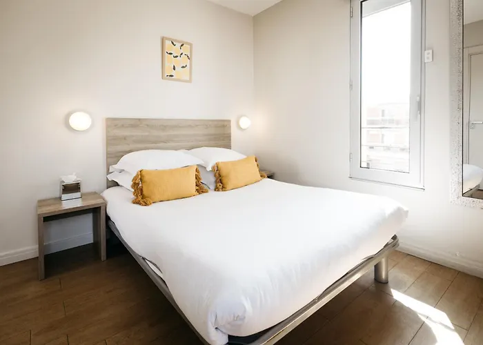 Hotel Le Petit Castel Antibes