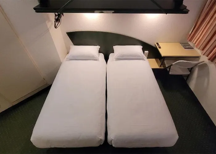 Hotels in Arques (Pas-de-Calais)