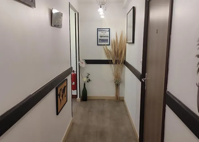 Loyettes Hotels