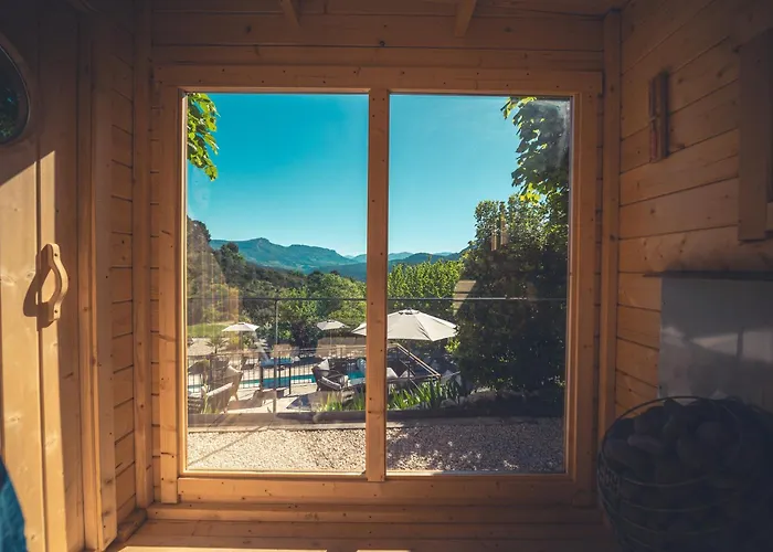 Propiac Hotels