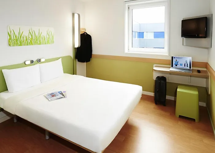Le Pouzin Hotels