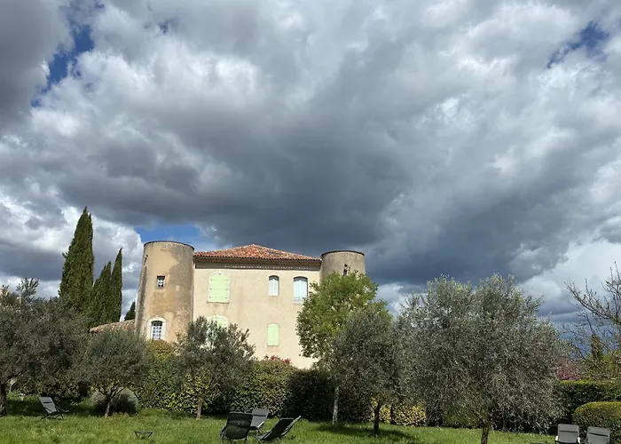 Saint-Laurent-du-Verdon Hotels