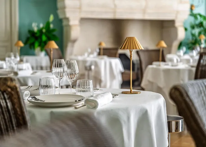Etoges Hotels