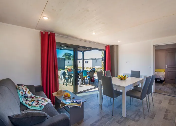 Saint-Gildas-de-Rhuys Hotels