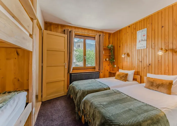 La Lechere Hotels