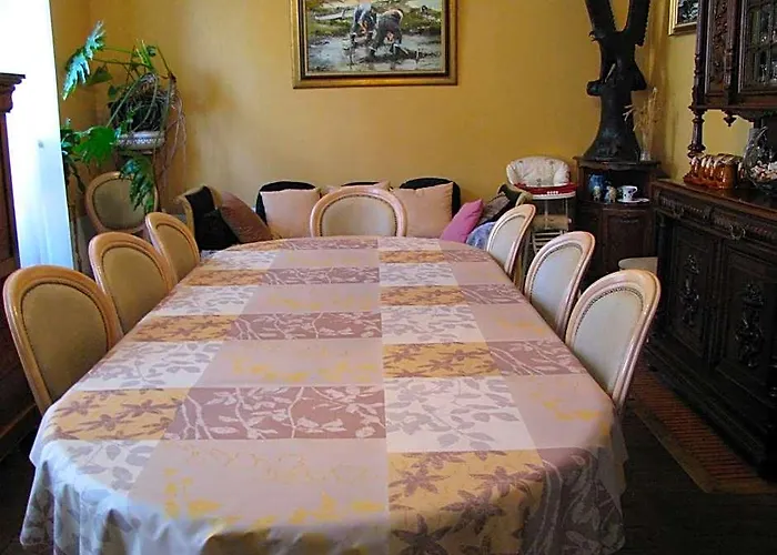 Antrain Hotels