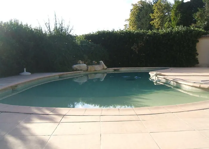 Villa Mas des Retrouvailles à Châteaurenard avec Piscine