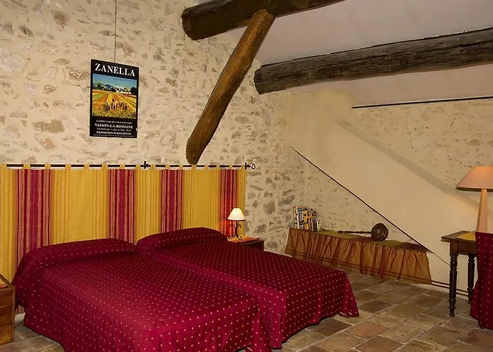 Maison d'Hôtes Lou Geneste Bollène