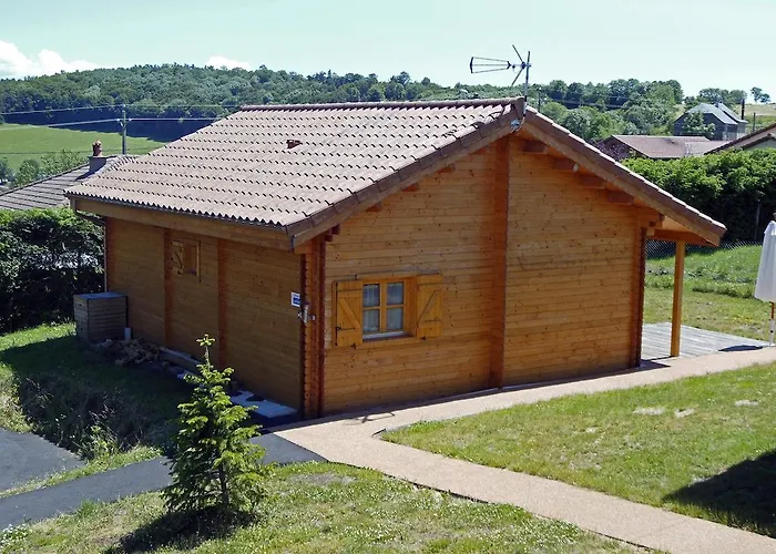 Gîtes Bon Air Saint-Flour  avec Piscine