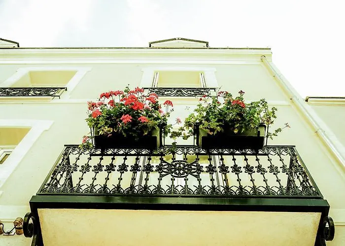 Bed and Breakfast Le Vendome Cote Jardin Tours
