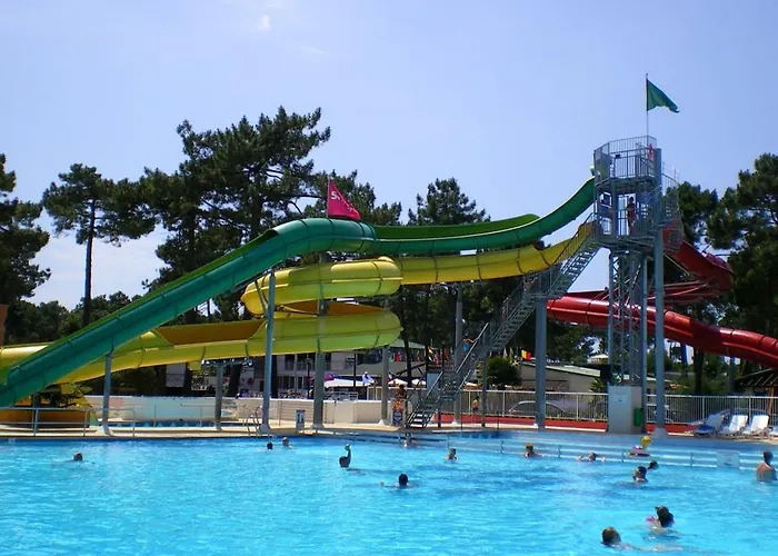 Mobil-Home 4 Pers Dans Camping 4 Etoiles La Palmyre avec Piscine