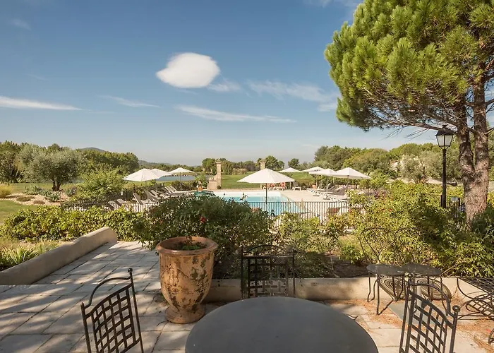 Pierre & Vacances Hotel Du Golf De Pont Royal En Provence Mallemort