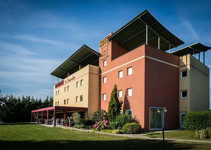 Amberieu-en-Bugey Hotels