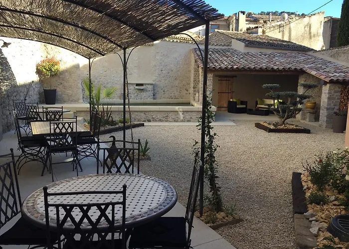 Bed and Breakfast Ancienne Cure à Buis-les-Baronnies