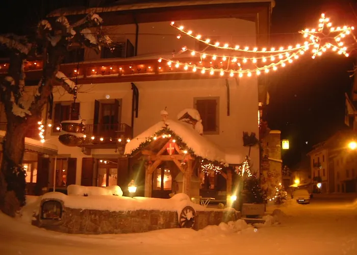 Lullin Hotels