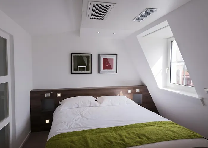 Hotel Les Poteaux Carres Saint-Etienne 