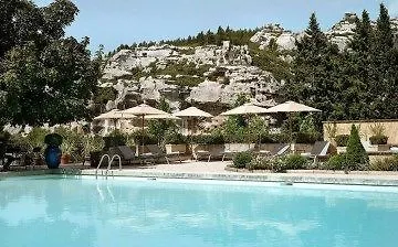 Hotel Baumaniere Les Baux De Provence 5 star