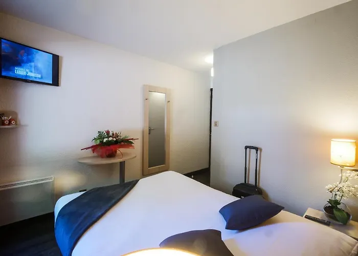 Hotels in Rochefort (Charente-Maritime)
