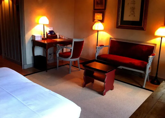 Puymirol Hotels