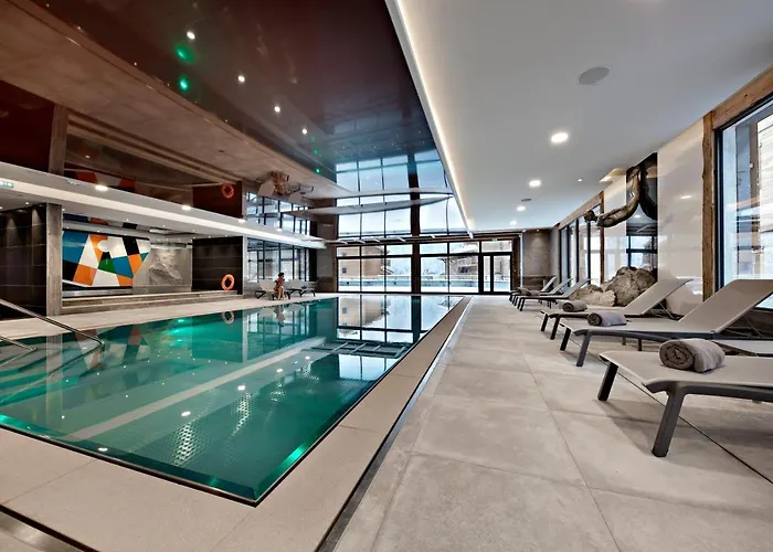 Mgm Hotels & Residences - Hotel Les Suites D'Alexane Samoens