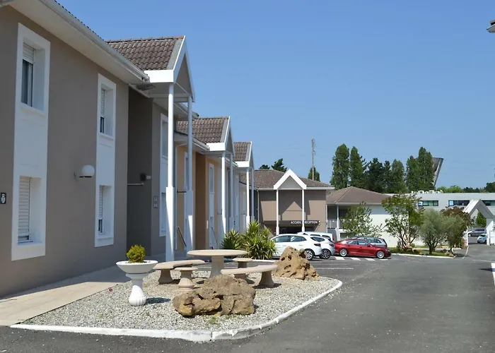 Cenon Hotels