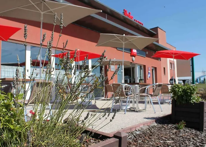Hotels in Albert